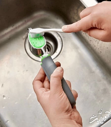 کاربردهای مسواک کهنه, طرز تمیز کردن وسایل با مسواک قدیمی, آموزش تمیز کردن وسایل با مسواک قدیمی